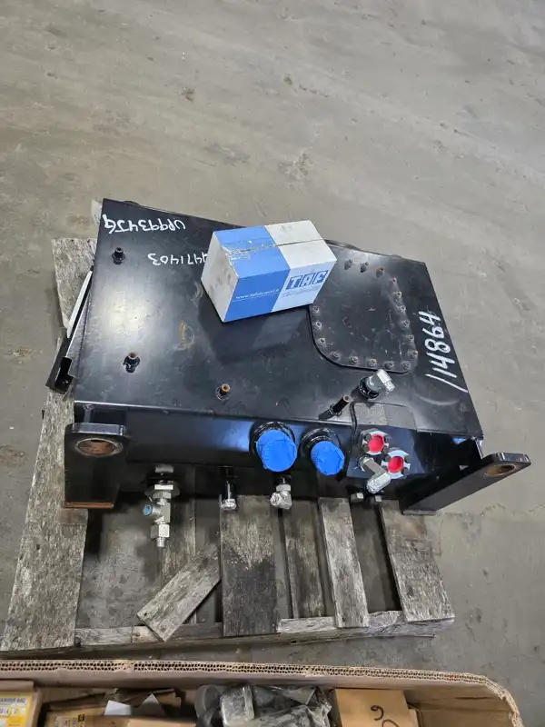 Hydraulic Tank image 4