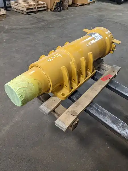 Cyl/Suspension Front image 3