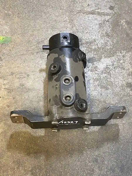 Swivel image 2