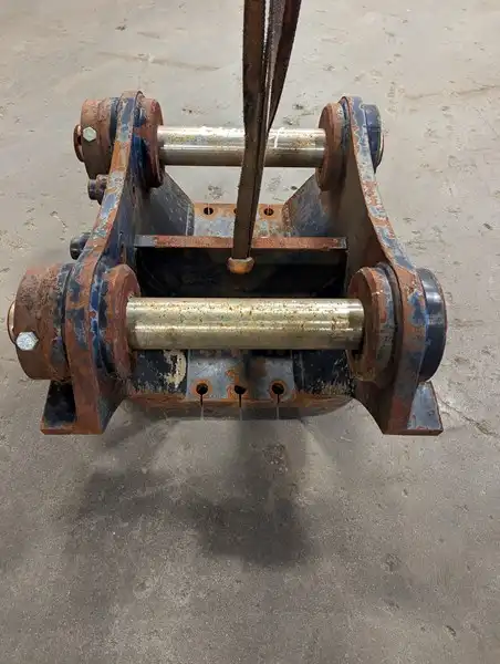 Bracket AS. indicator image 1