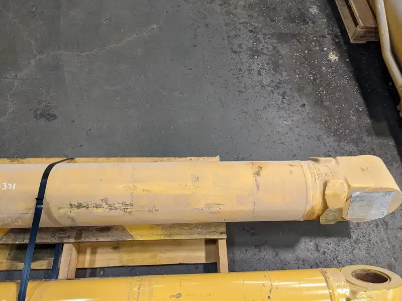 Cyl/Bucket image 2