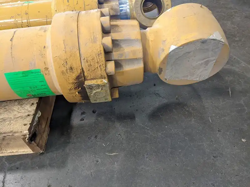 Cyl/Bucket image 4
