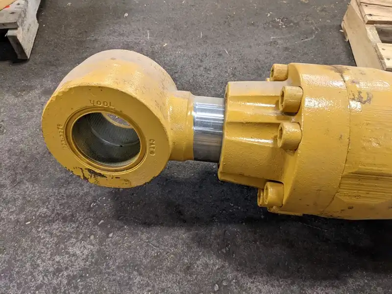 Cyl/Boom image 2