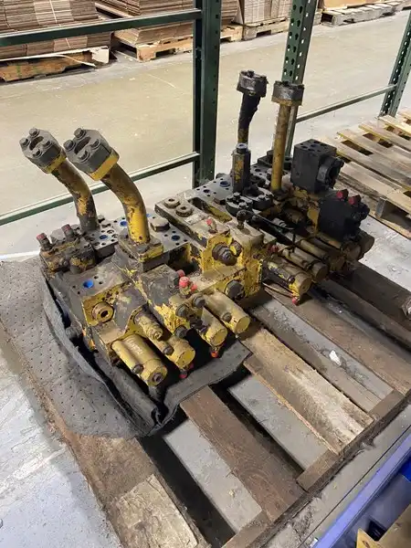 Main Control Valve image 2