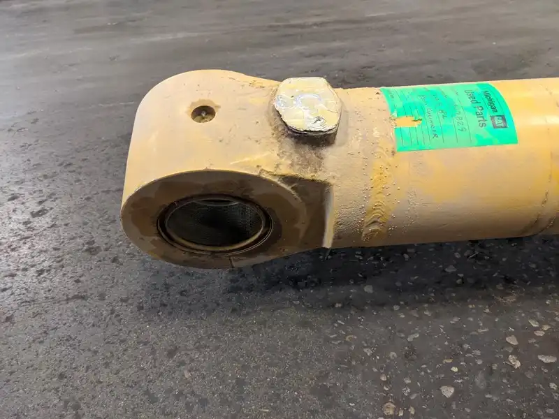 Cyl/Boom image 3