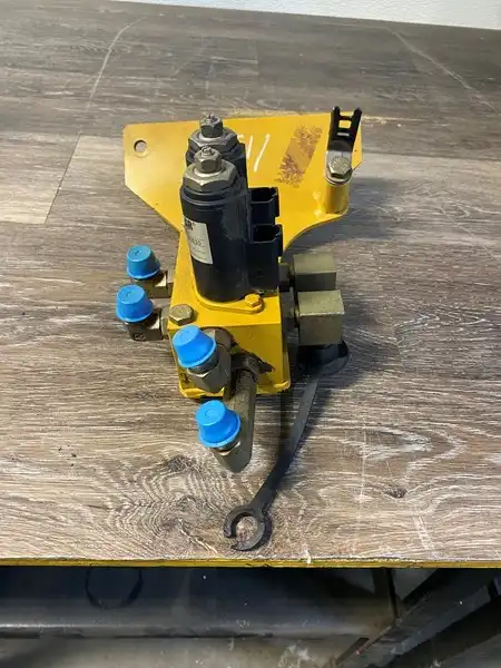 Manifold image 3