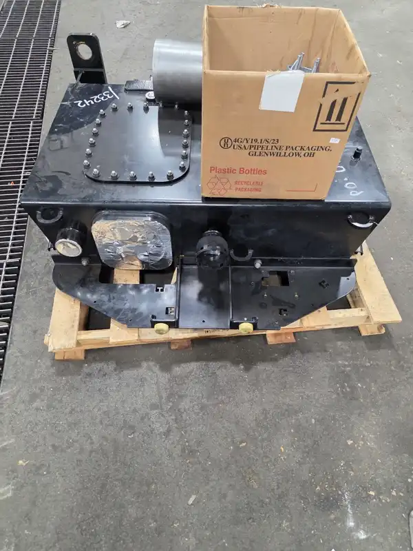 Hydraulic Tank image 4