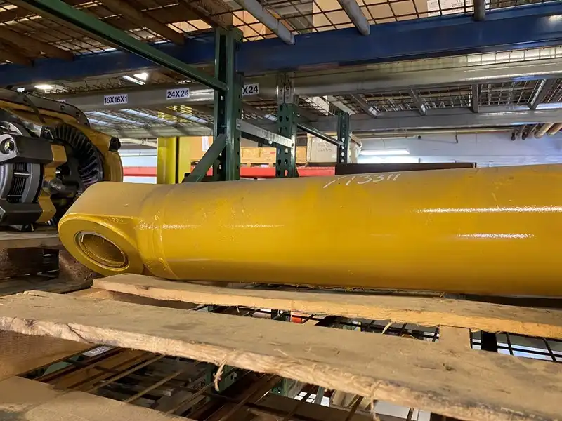Cyl/Steering RH image 3