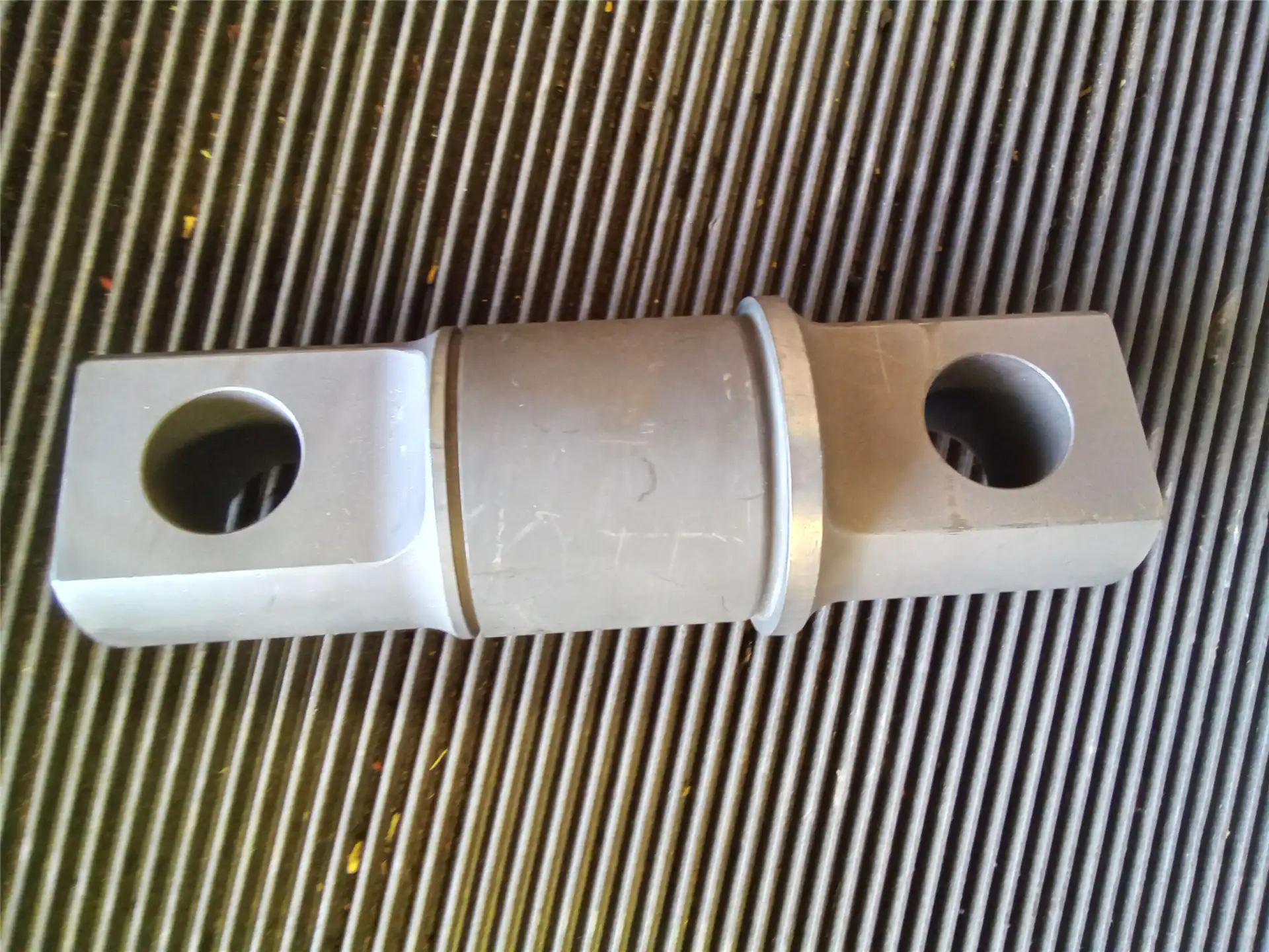 NEW HOIST PIN image 2