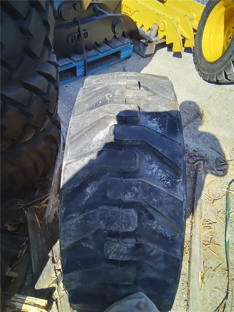 NEW TIRE AND RIM G image 2
