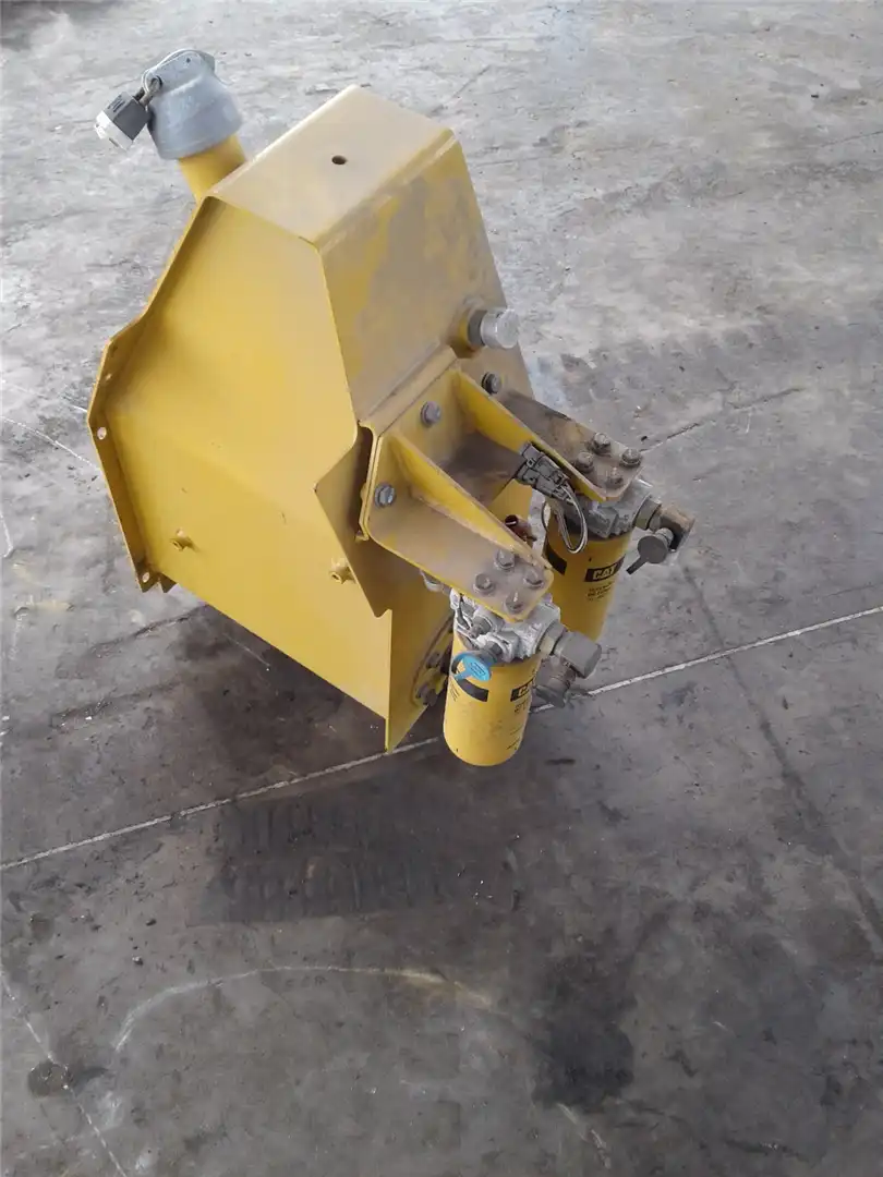 NEW HYDRAULIC TANK image 2