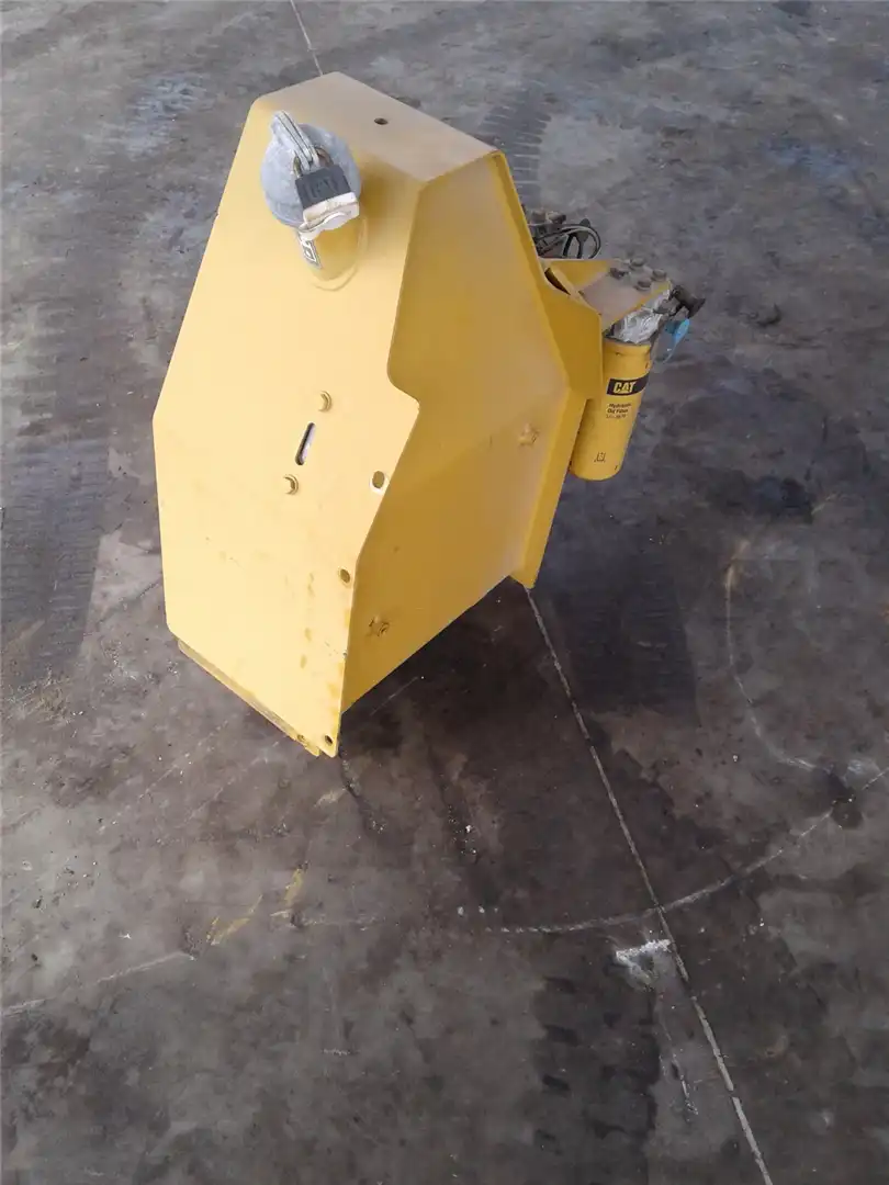 NEW HYDRAULIC TANK image 3