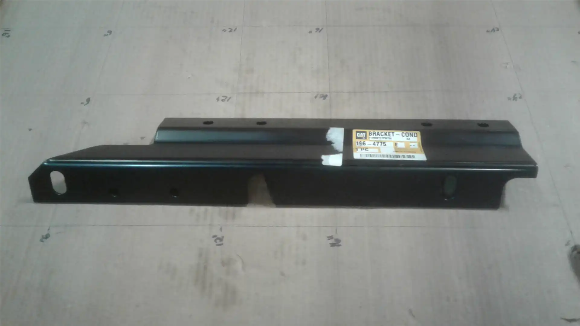 NEW BRACKET indicator image 1