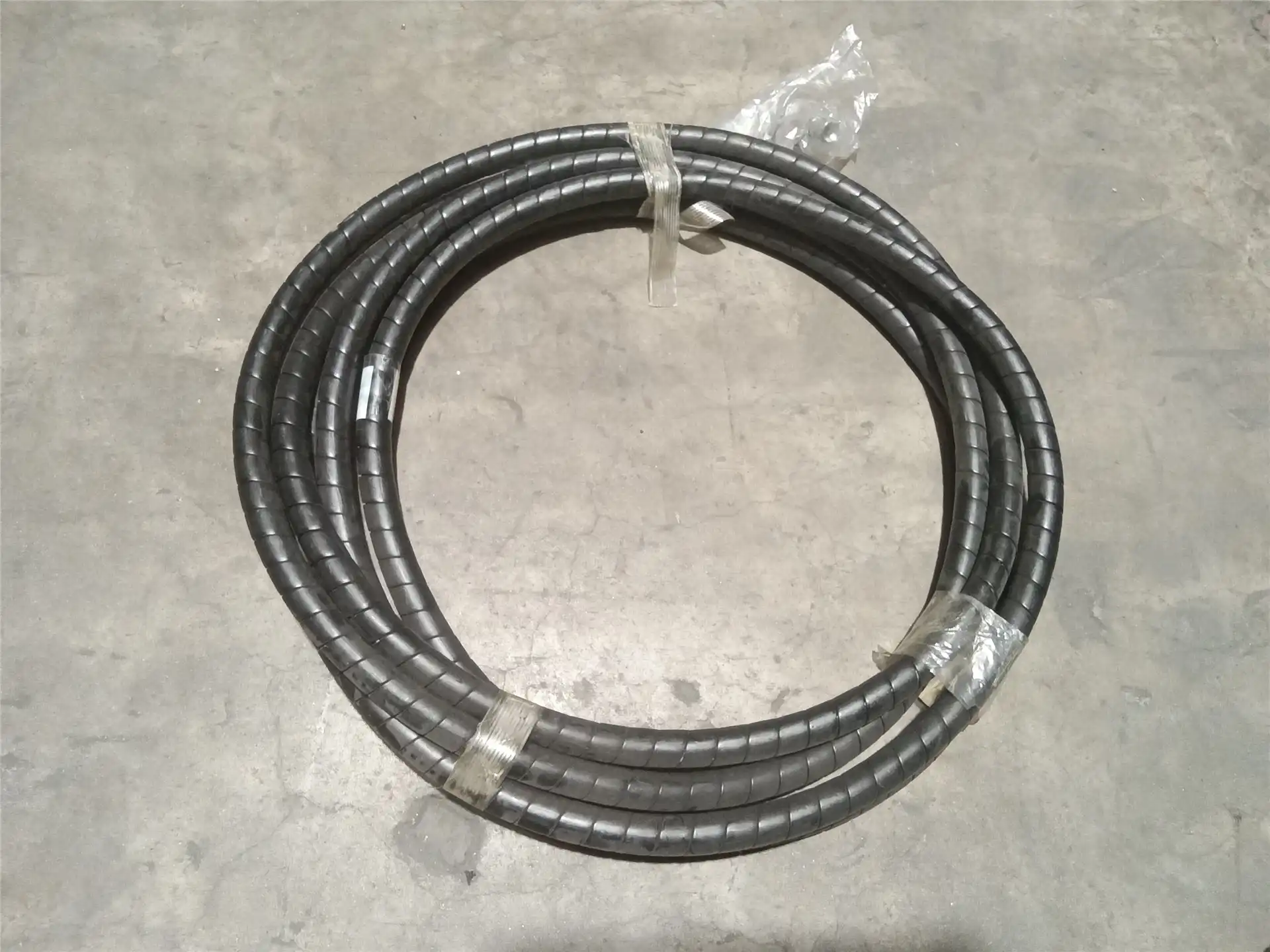 NEW HOSE image 2