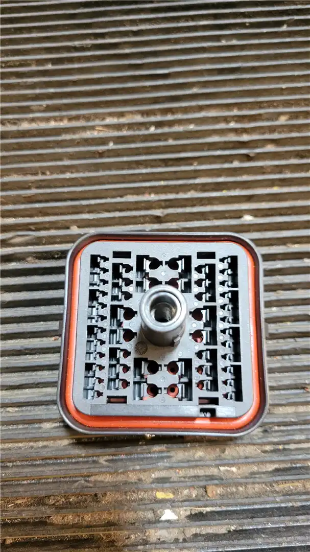 NEW RECEPTACLE indicator image 1