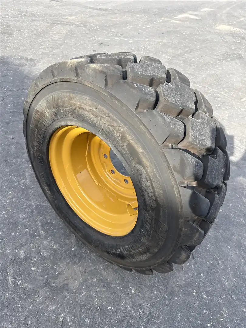 NEW LH TIRE GP image 2