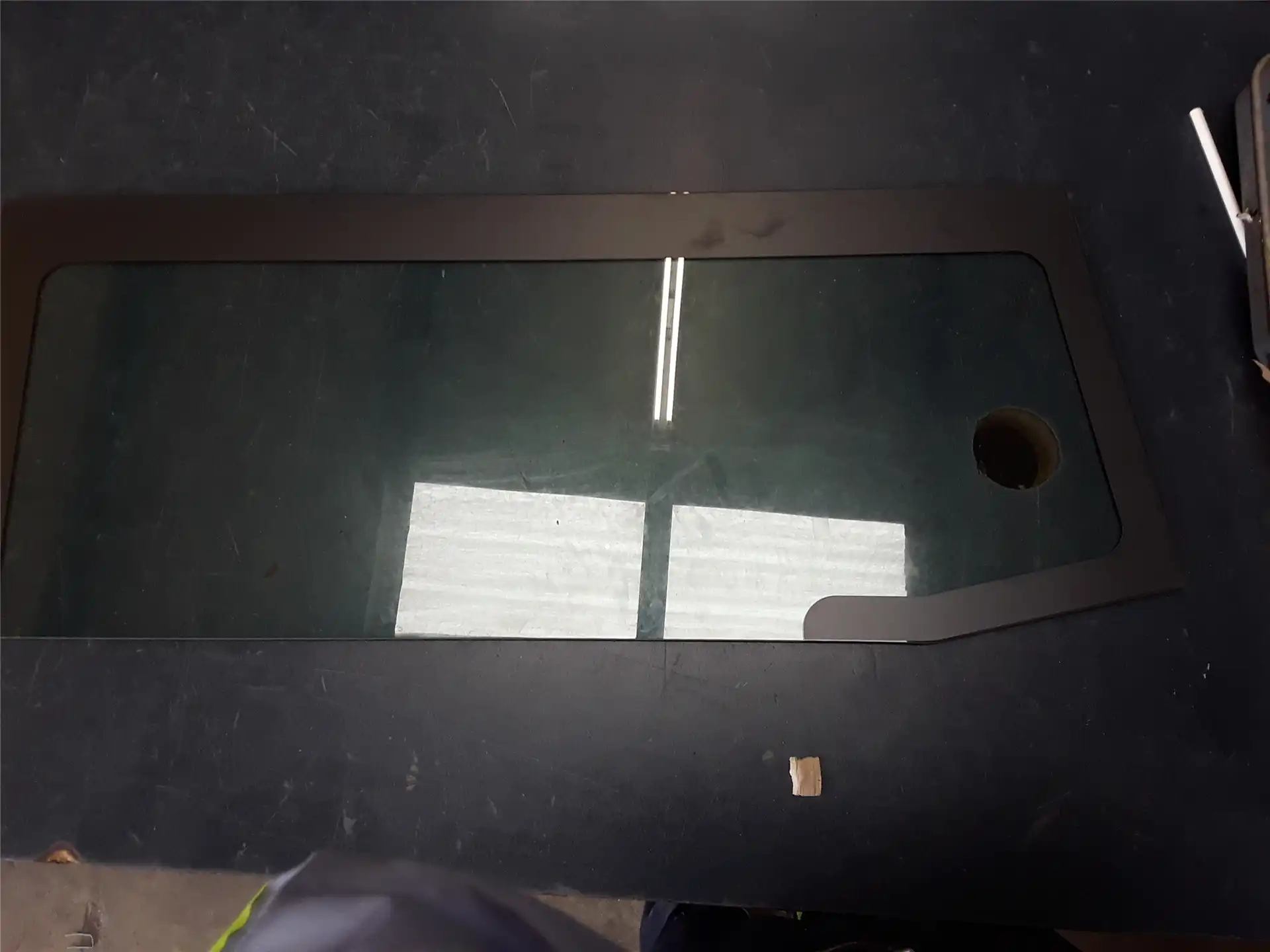NEW GLASS indicator image 1