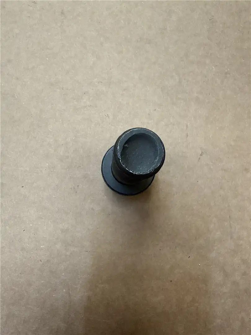 NEW BOX OF BOLT TR image 3