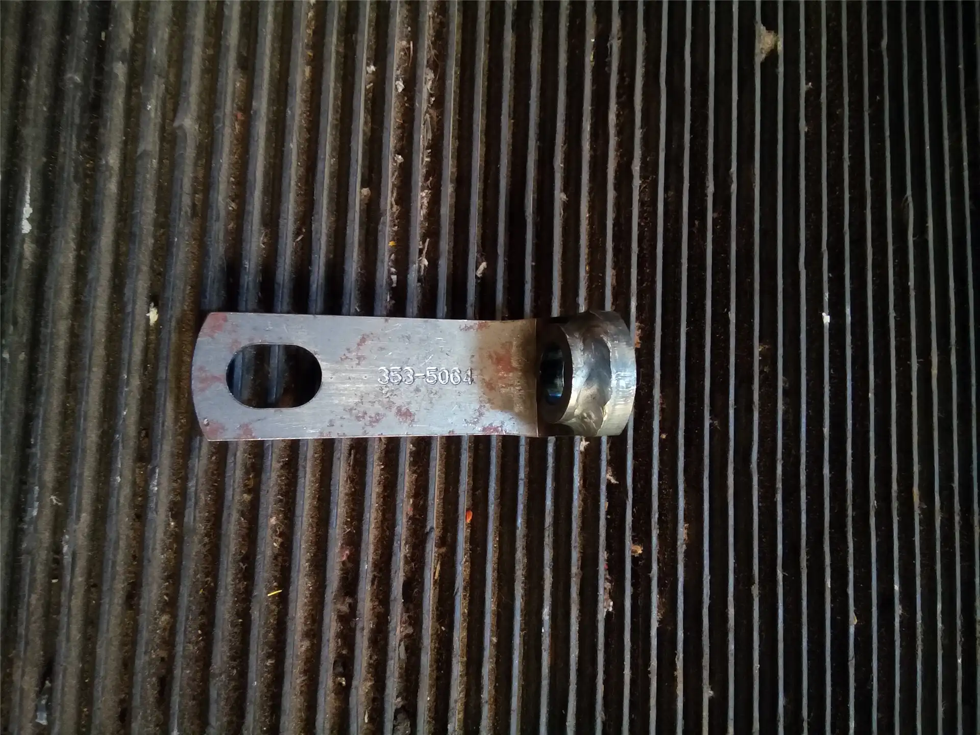NEW BRACKET indicator image 1
