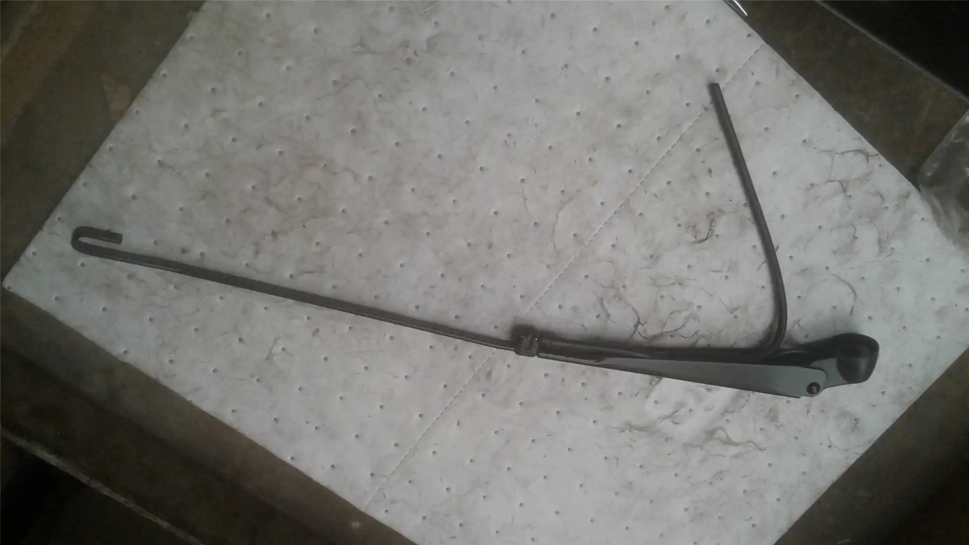 NEW ARM GP-WIPER image 2