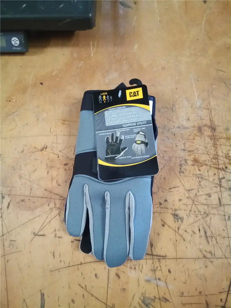 NEW GLOVE indicator image 1