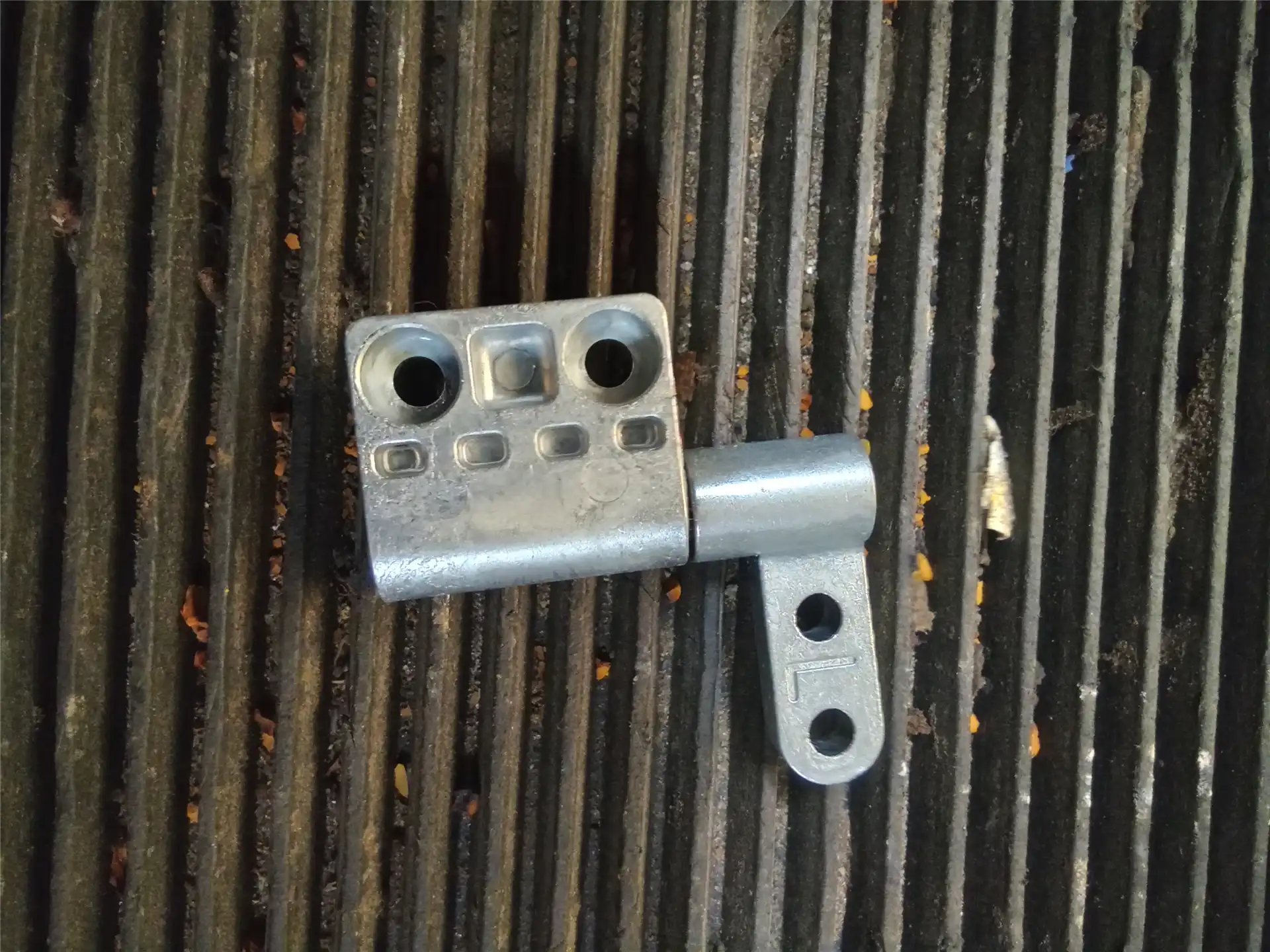 NEW HINGE indicator image 1
