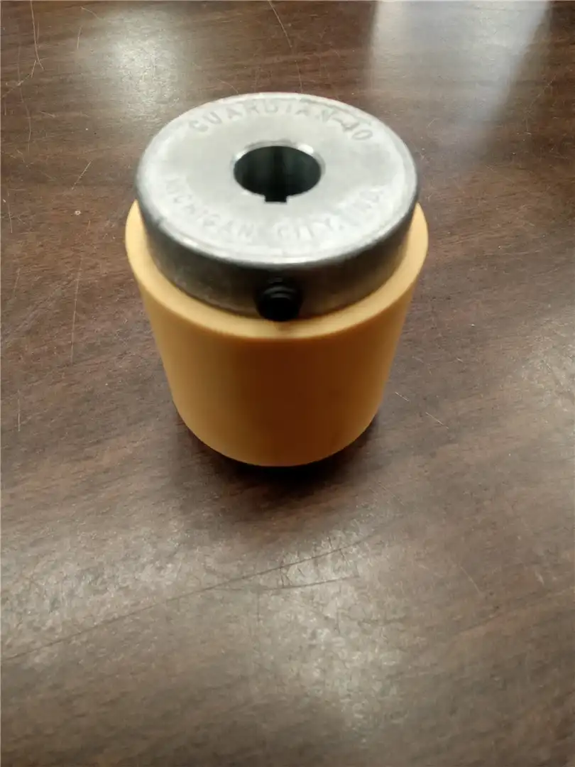 NEW COUPLING image 3