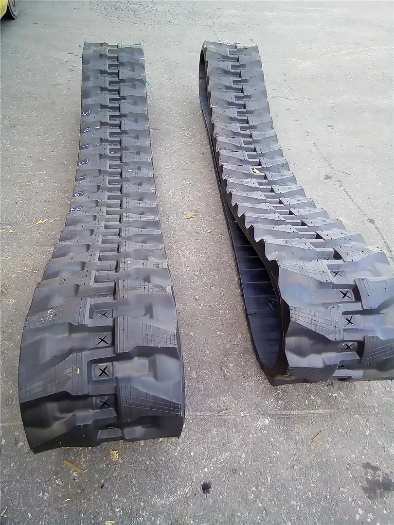 NEW RUBBER TRACK indicator image 1