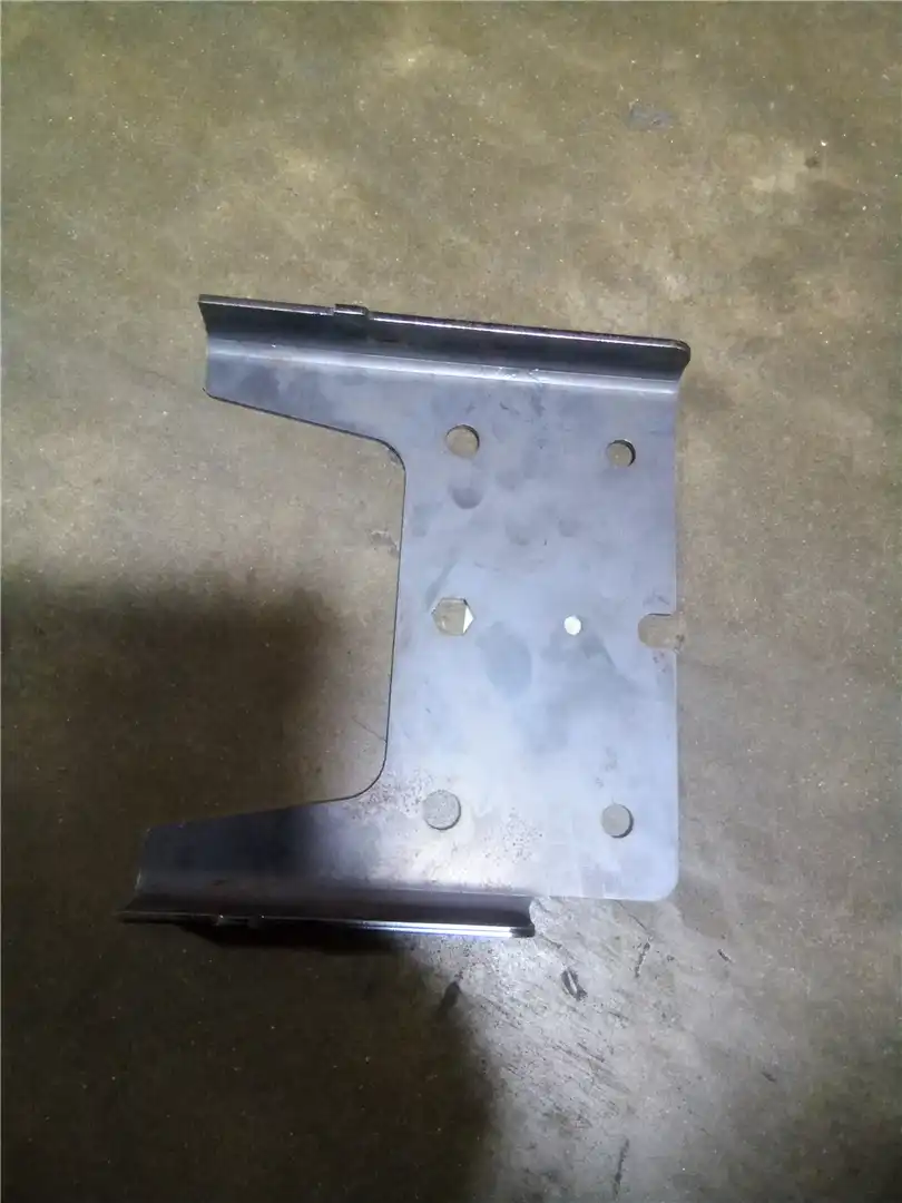 NEW LH BRACKET image 2