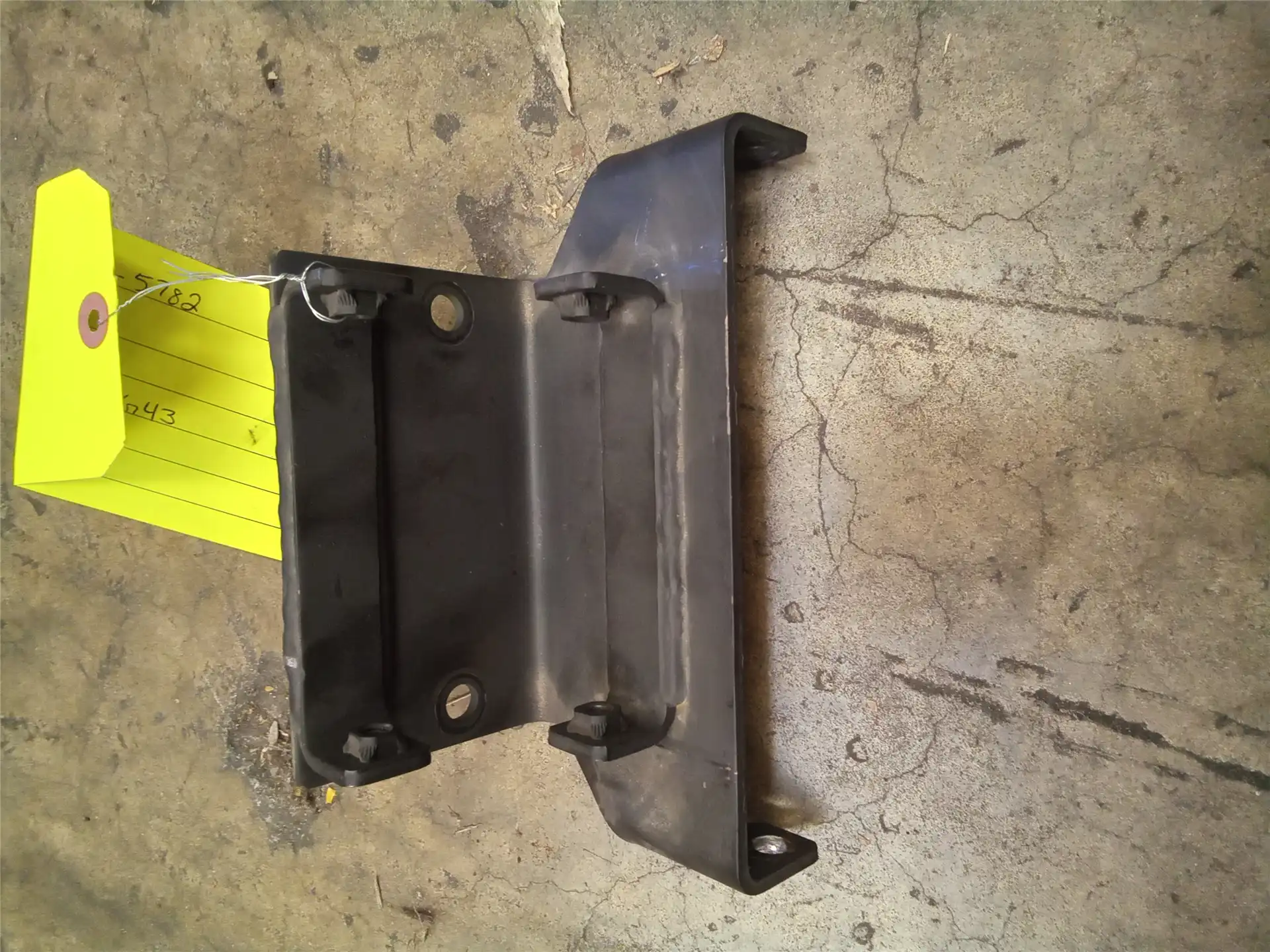 NEW BRACKET indicator image 1
