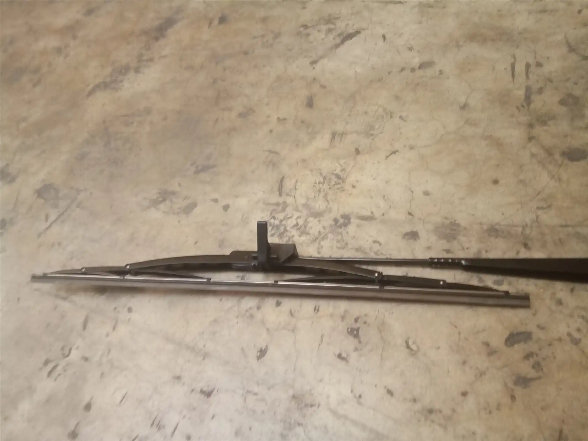 NEW WIPER image 2