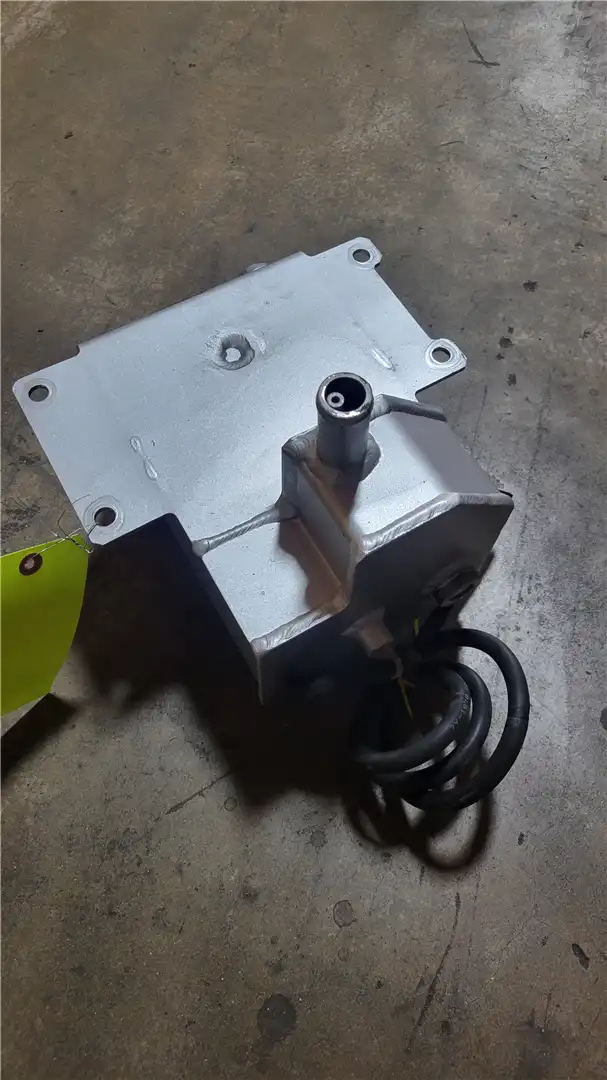 NEW COOLANT TANK indicator image 1
