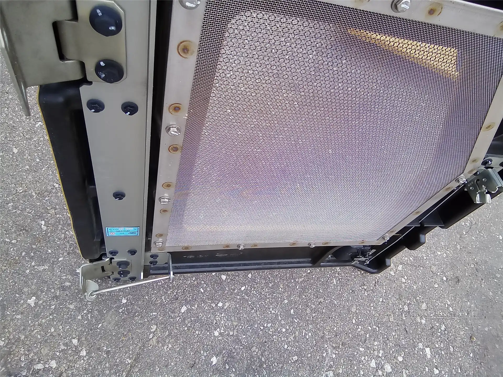 NEW DOOR image 3