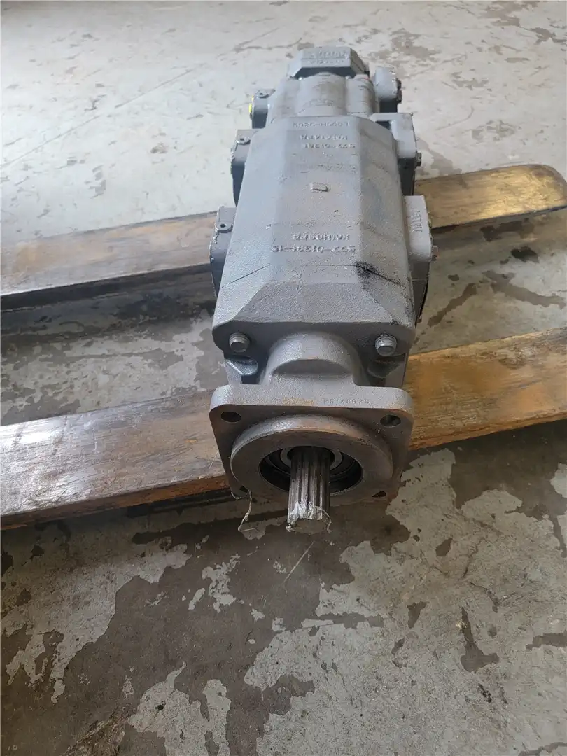 NEW HYDRAULIC PUMP indicator image 1