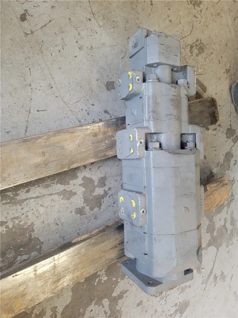 NEW HYDRAULIC PUMP image 3