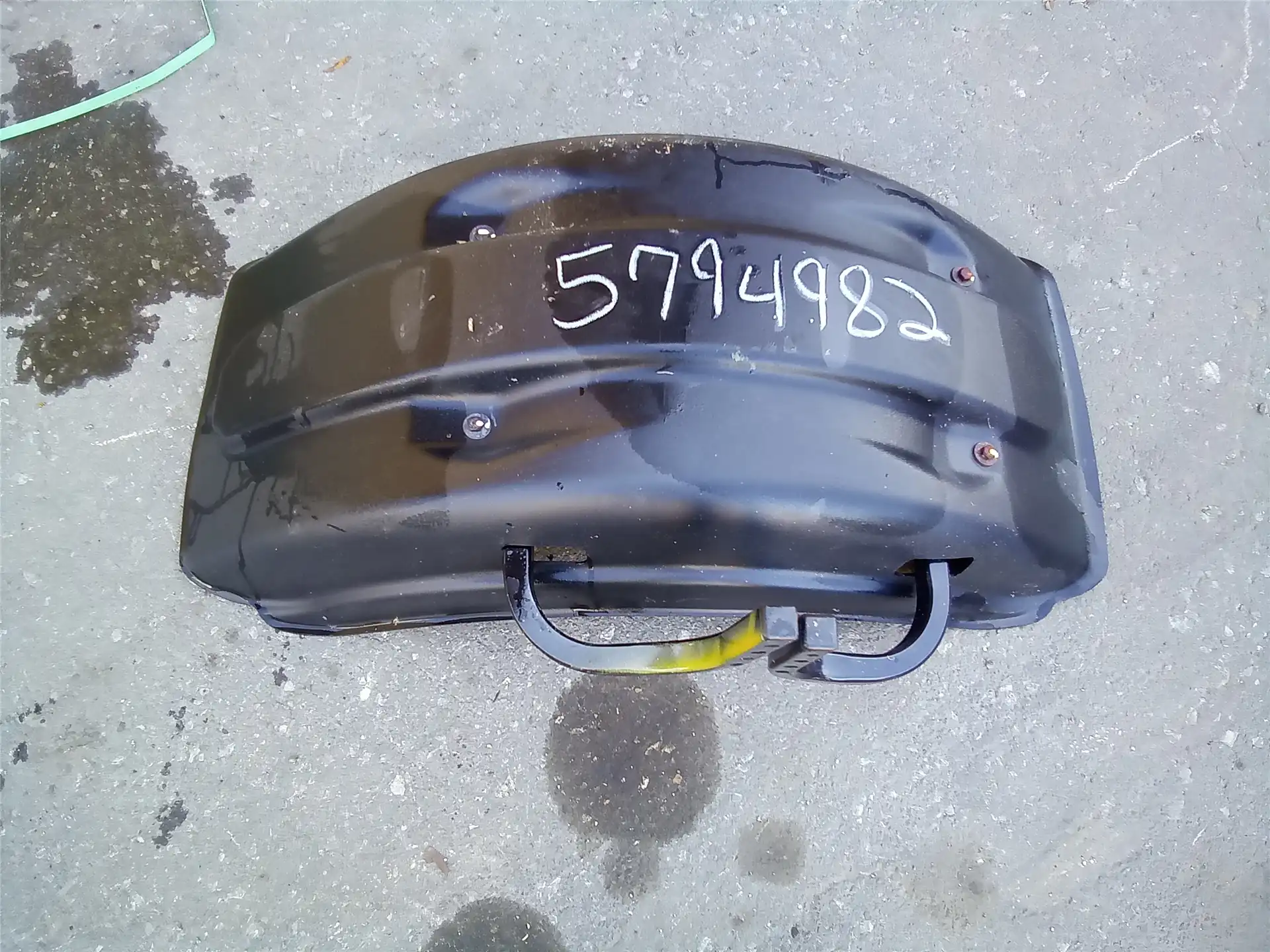 NEW FRONT FENDER indicator image 1