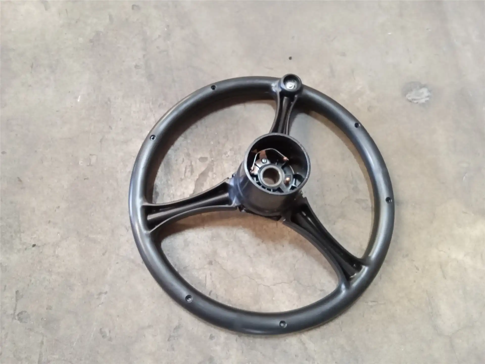 NEW STEERING WHEEL image 2