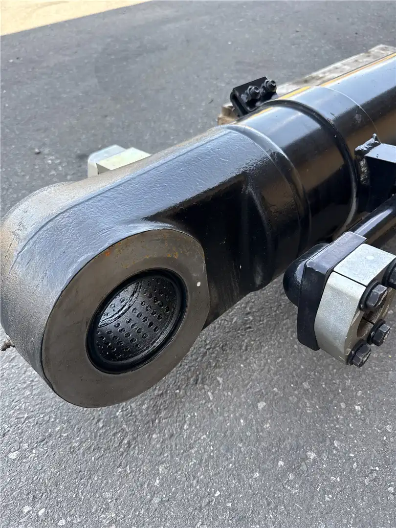 NEW CYLINDER image 2