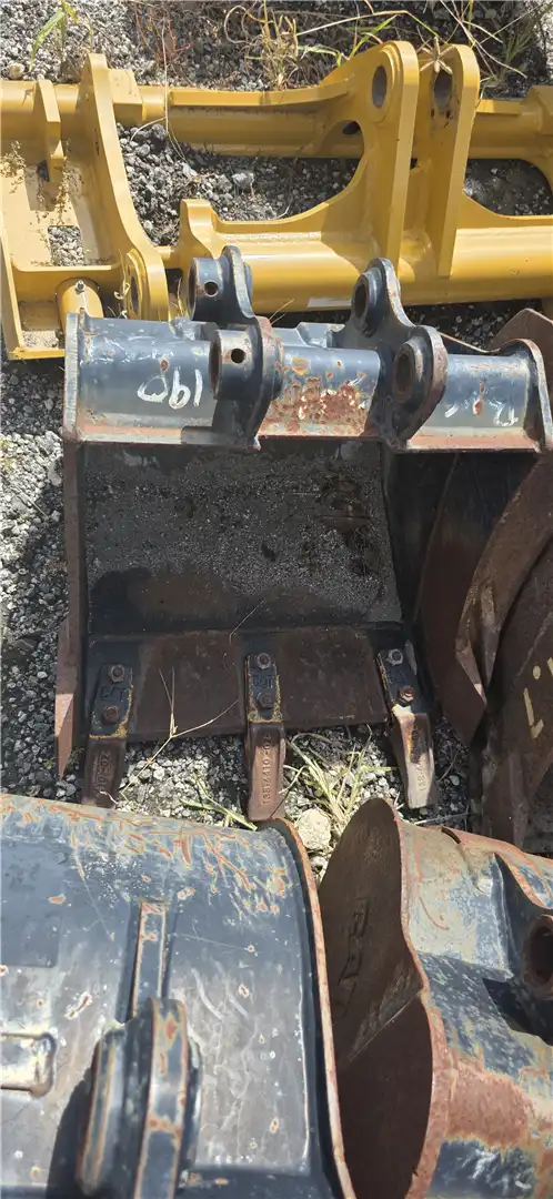 NEW 18INCH BUCKET indicator image 1