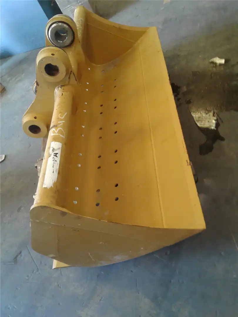 NEW CAT 78" DC BUC image 3