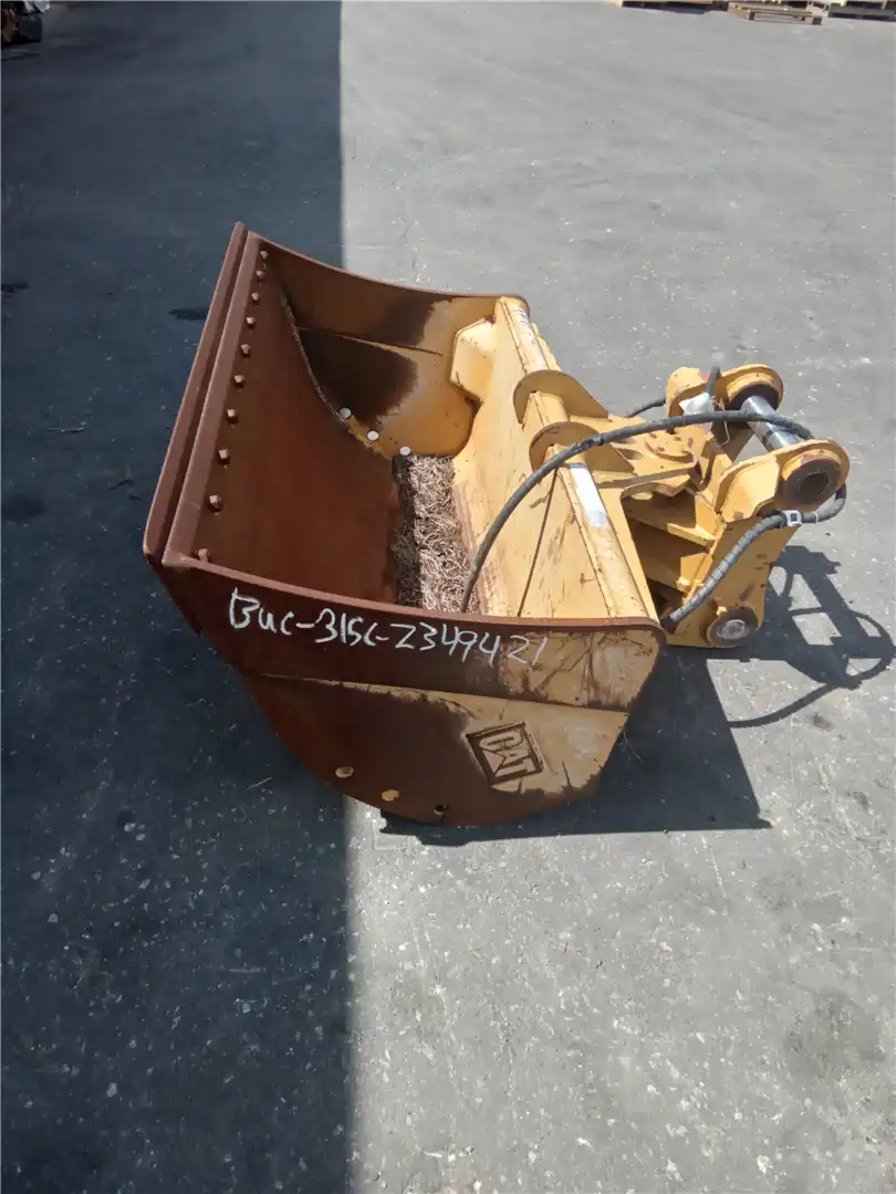 USED 60INCH BUCKET image 2