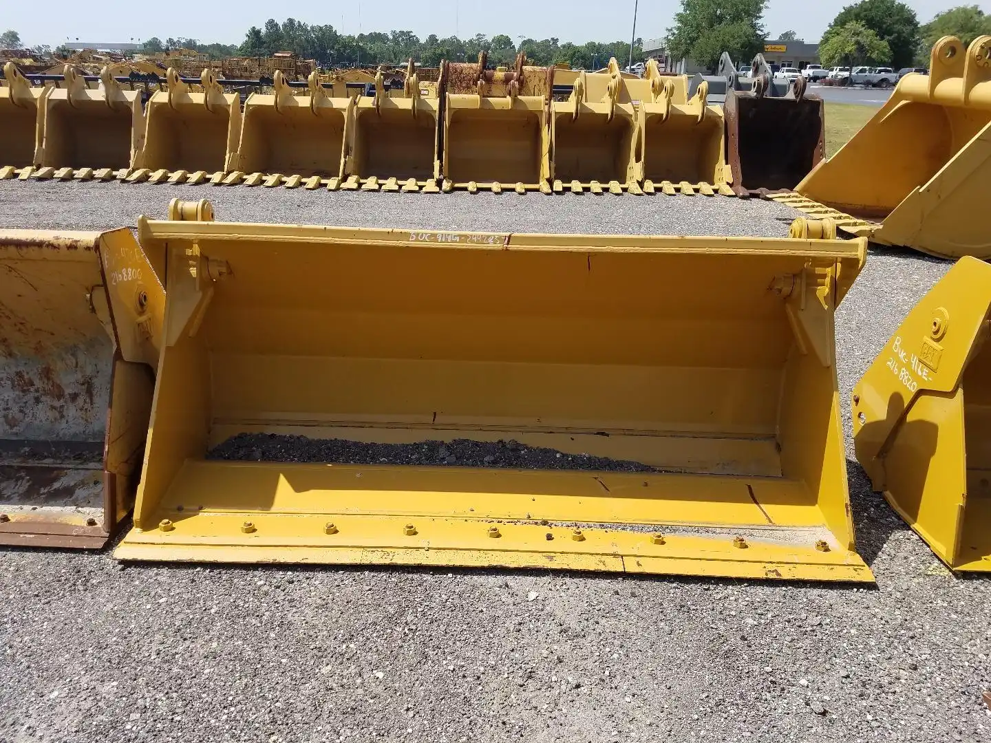 NEW 94" MP BUCKET image 2