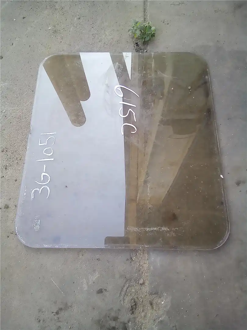 USED GLASS image 2