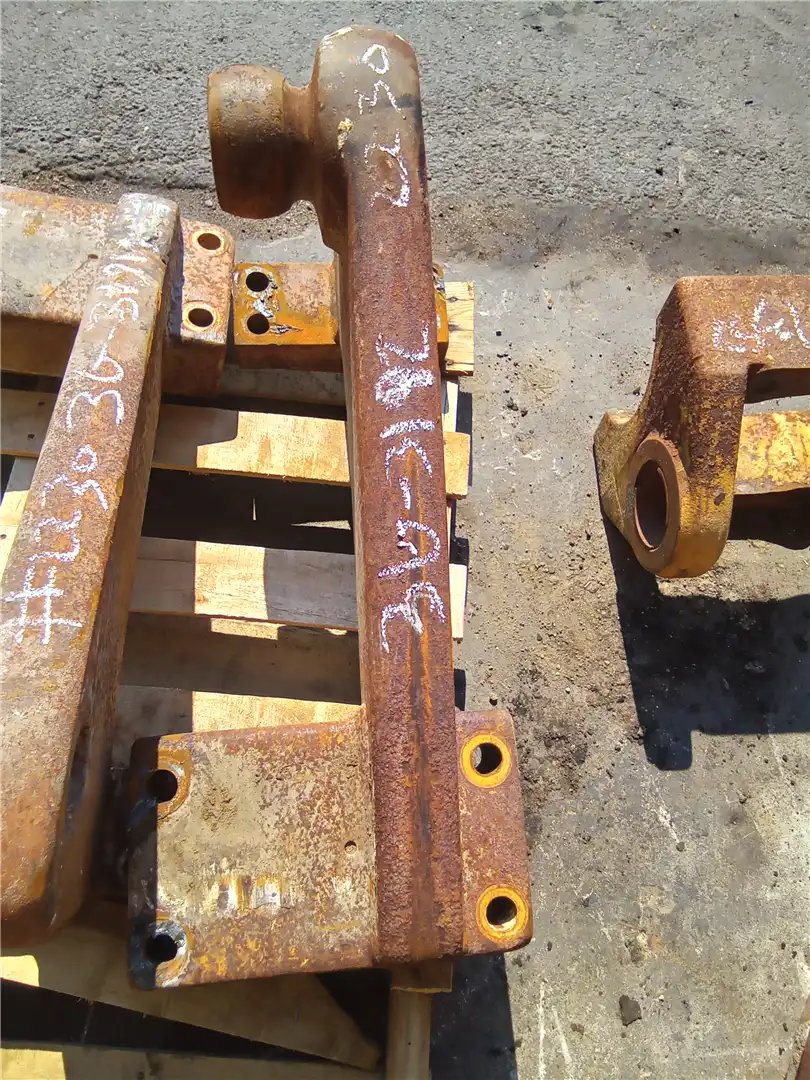 USED TRUNNION LH image 4