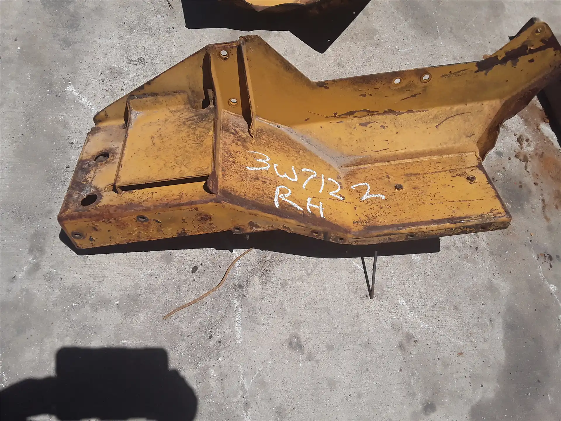 USED FENDER RH indicator image 1