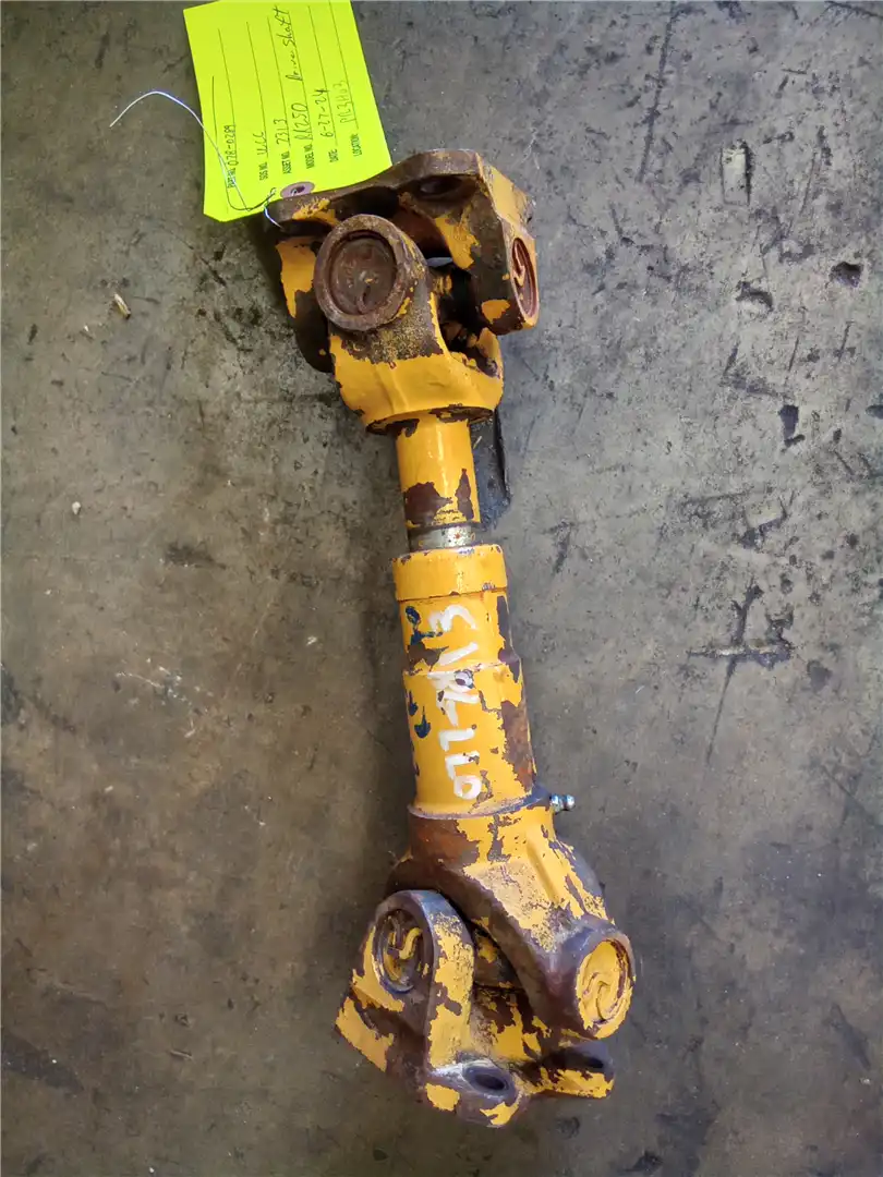 USED DRIVE SHAFT image 2