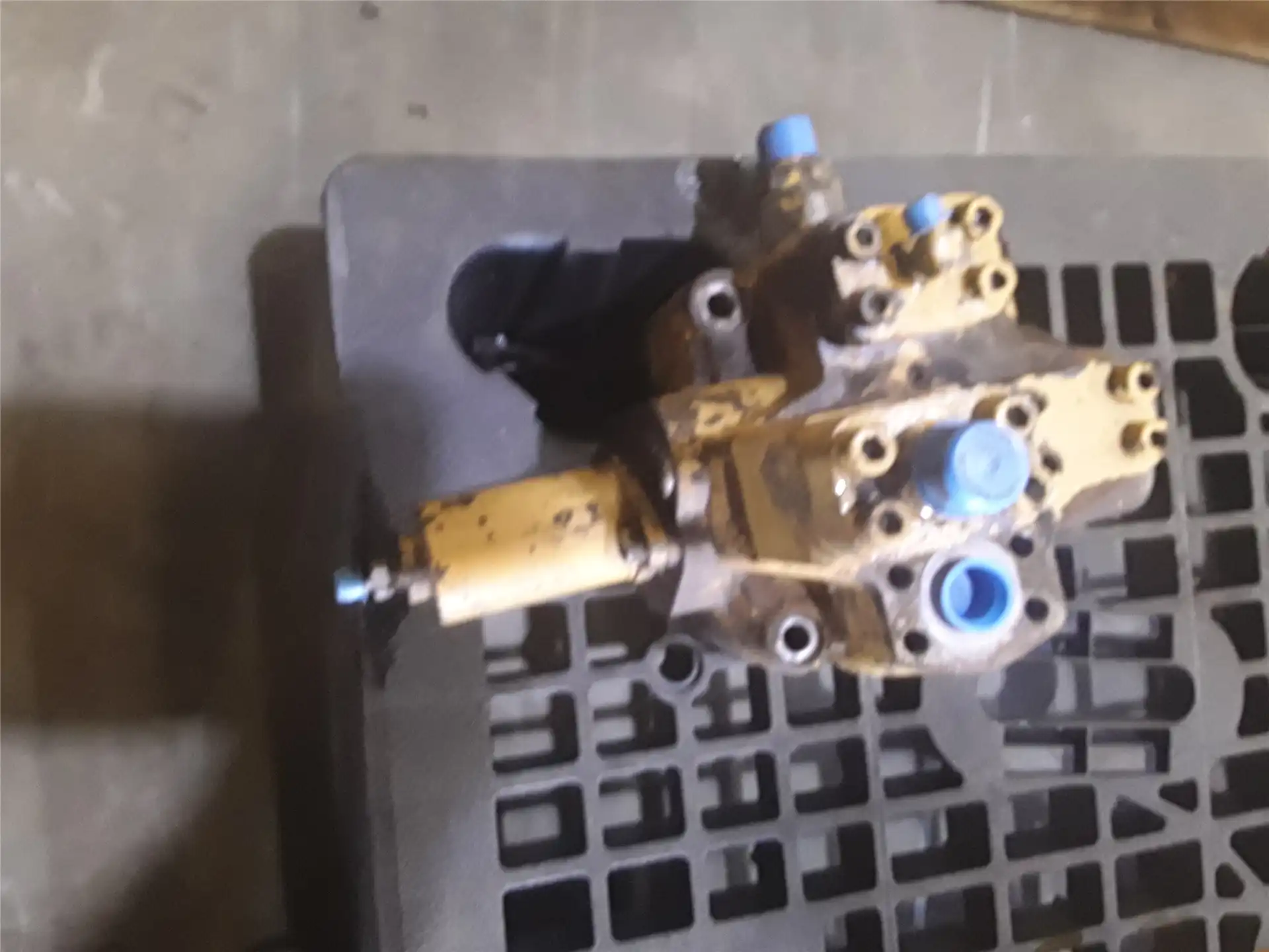 USED PTO VALVE indicator image 1
