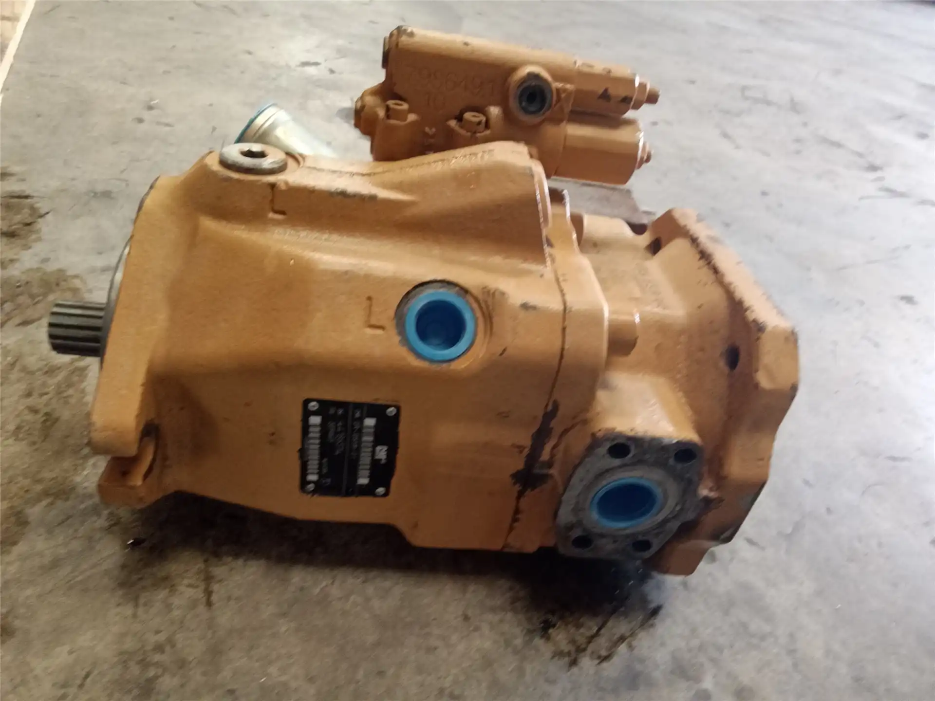 USED PUMP image 2