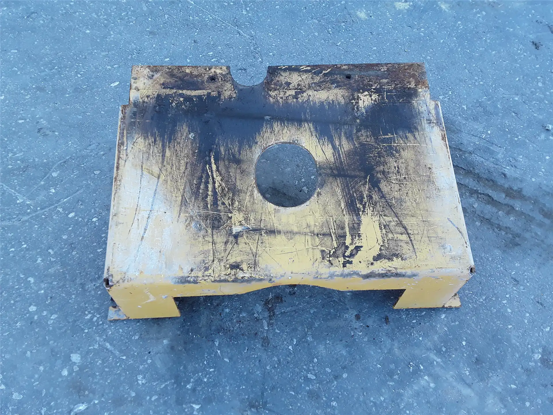 USED PLATE ASSEM image 2