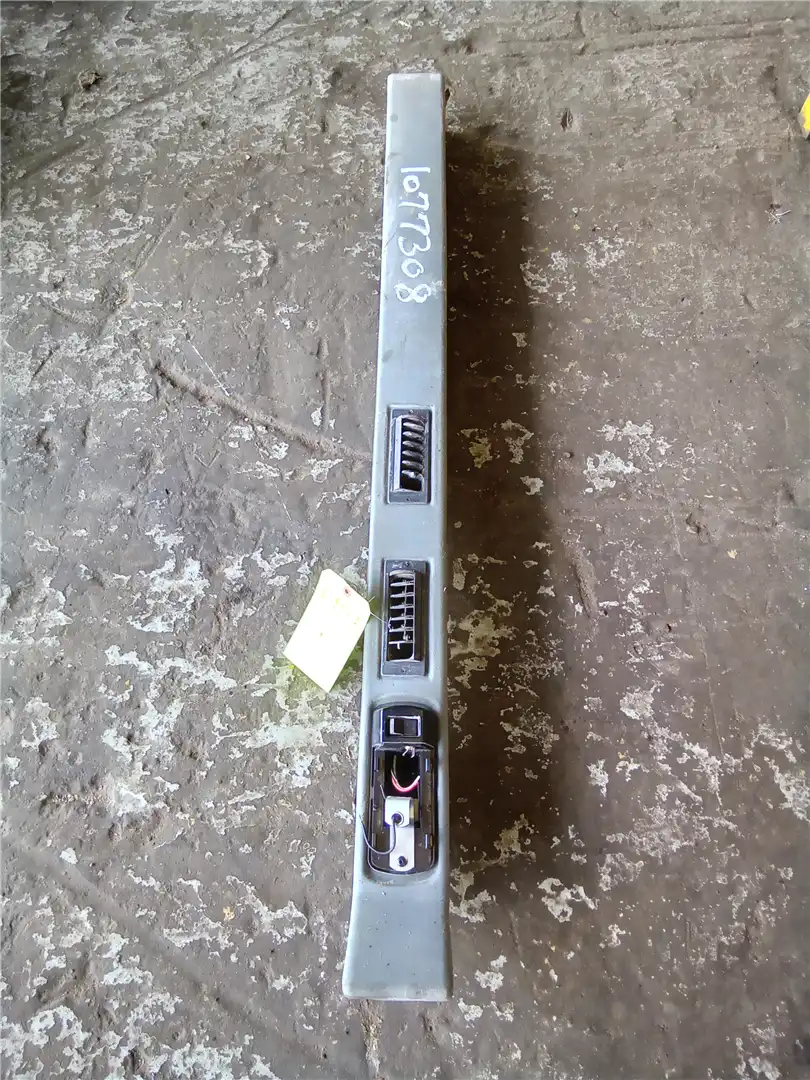 USED RH DUCT image 2